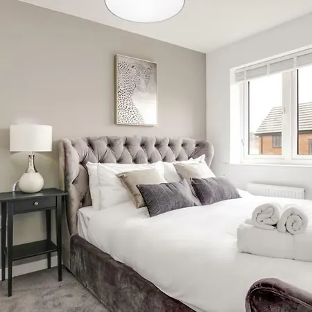 Moda Stays - Mull Croft House